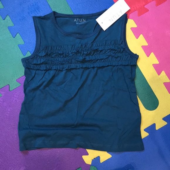 🆕 Bundle of 2 sleeveless tops - NWT - Picture 3 of 4